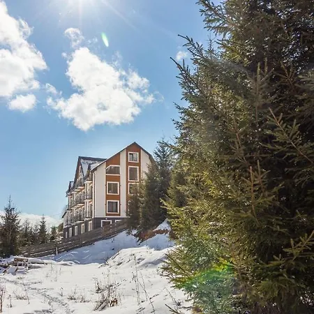 Hotel Konopka Forest & *